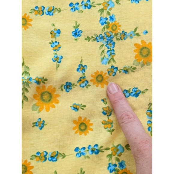 Vintage Yellow Cheery Floral Pattern One Way Stretch Cotton Knit T-Shirt Fabric - Picture 6 of 8